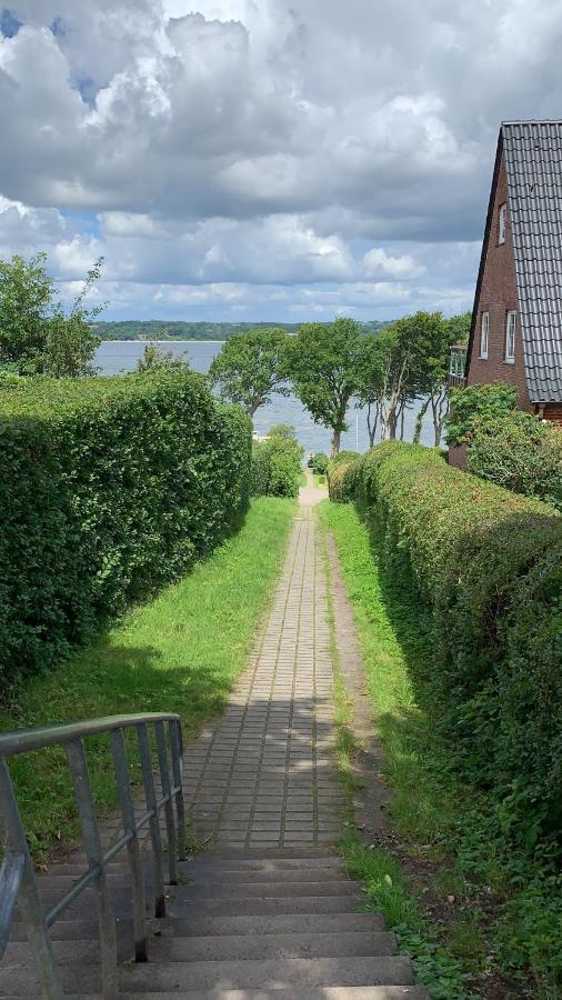 Ferienwohnung In Weisser Villa Am Kliff Фленсбург Екстер'єр фото